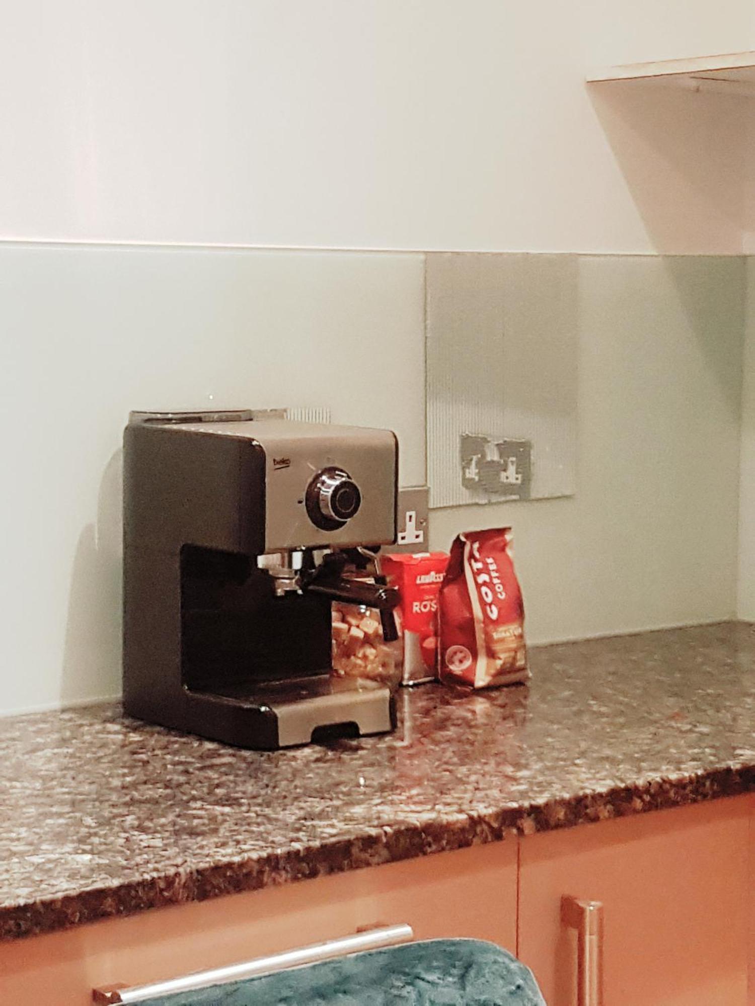 London City View Apartment, Short Walk To Tower Bridge, Free Parking Exteriör bild